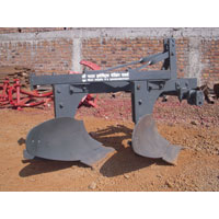 We are offering  Hydraulic Reversible PloughOtherAnnouncementsAll Indiaother