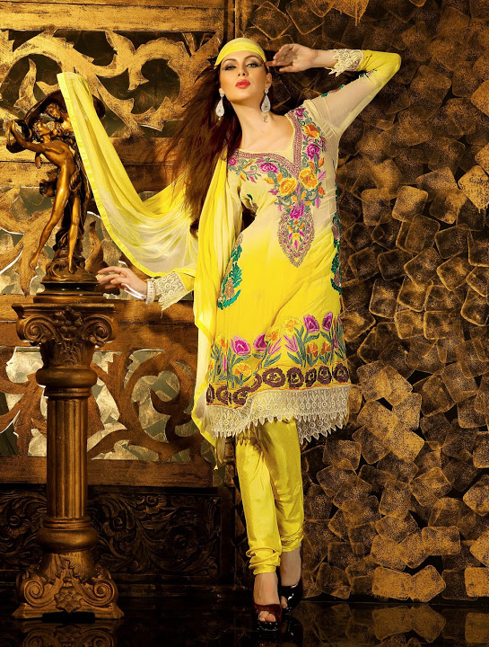newly fashioned glamour in dress
