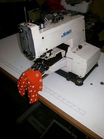We are offering ! Industrial Sewing Machine