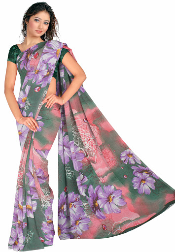 classy pattern in saree