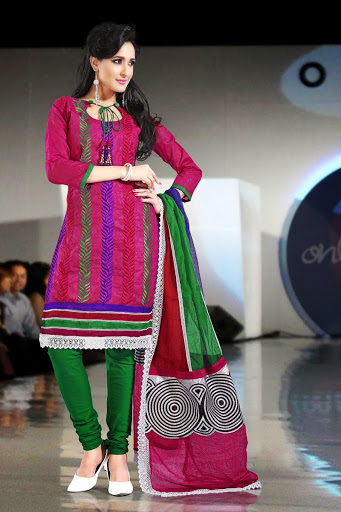 newly fashioned glamour in dress