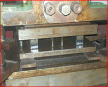 We are offering Aluminum Display Stands