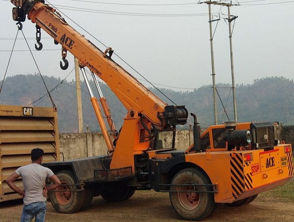 Towing Cranes On Hire
