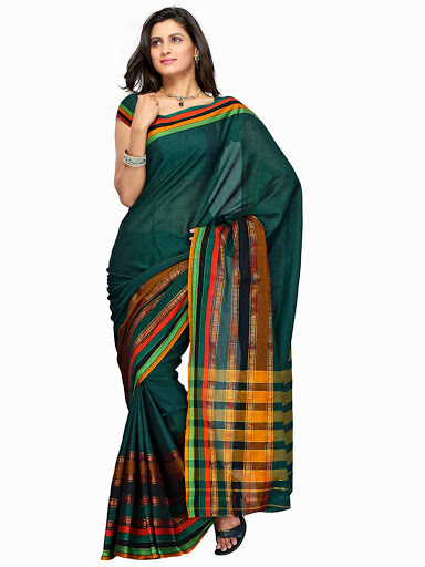Traditional pattern saree