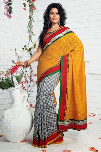fency pattern in saree