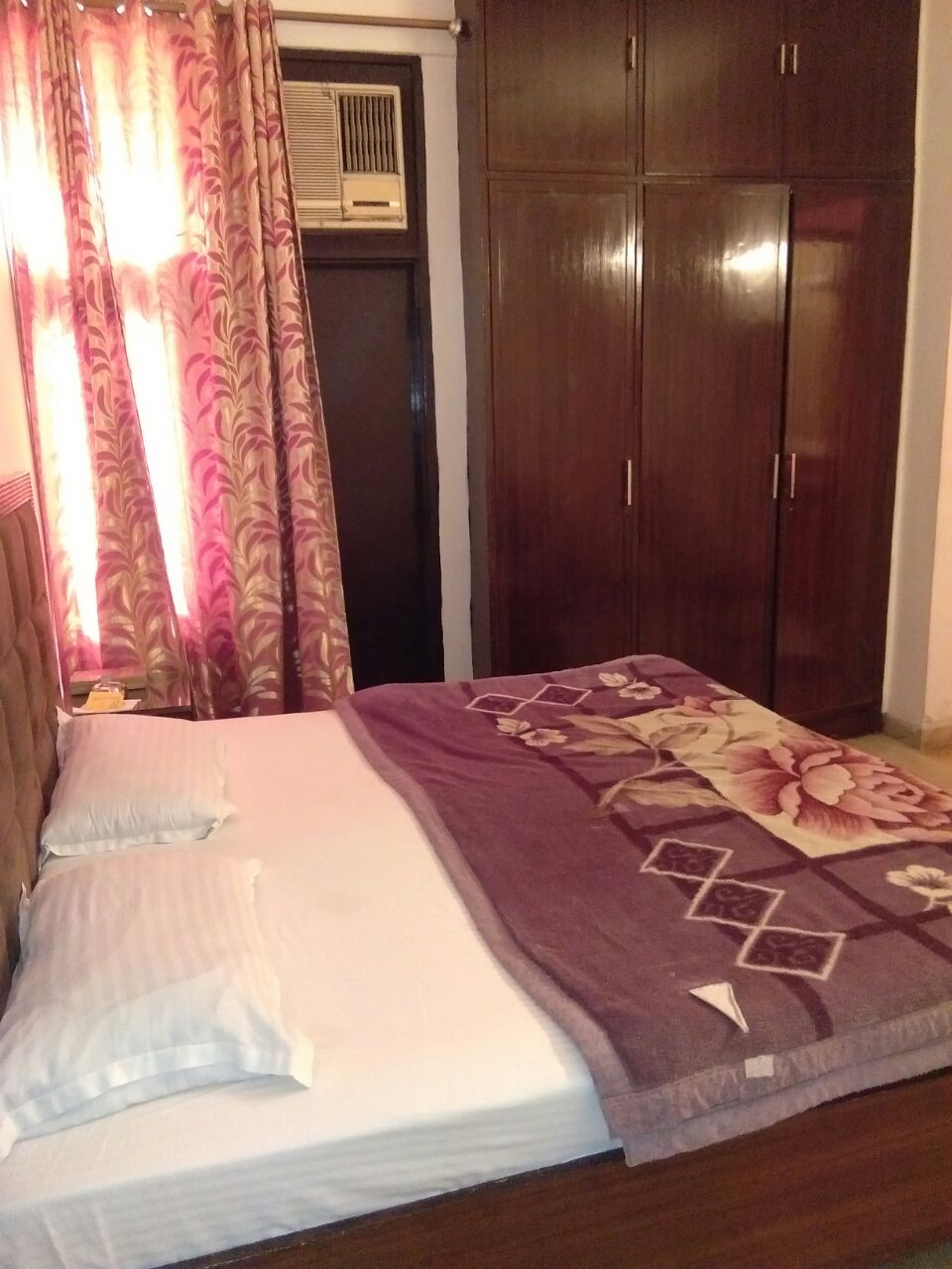 Innovative Homez ServicesReal EstatePaying Guest HostelGurgaonDLF