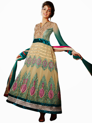 newly fashioned glamour in dress