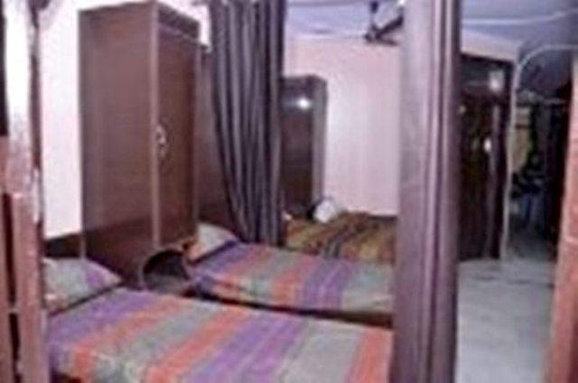 Girls Paying guest available on four sharing basis in Govind puri.Real EstatePaying Guest HostelSouth DelhiGovindpuri