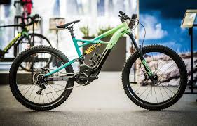 2019 Specialized Men\'s Turbo Levo FSR Expert Carbon 6Fattie/29