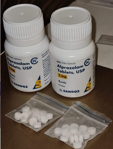 BUY XANAX, ROXICODONE, HYDROCODONE, METHAMEPHETAMINE (Crystal Meth) Online