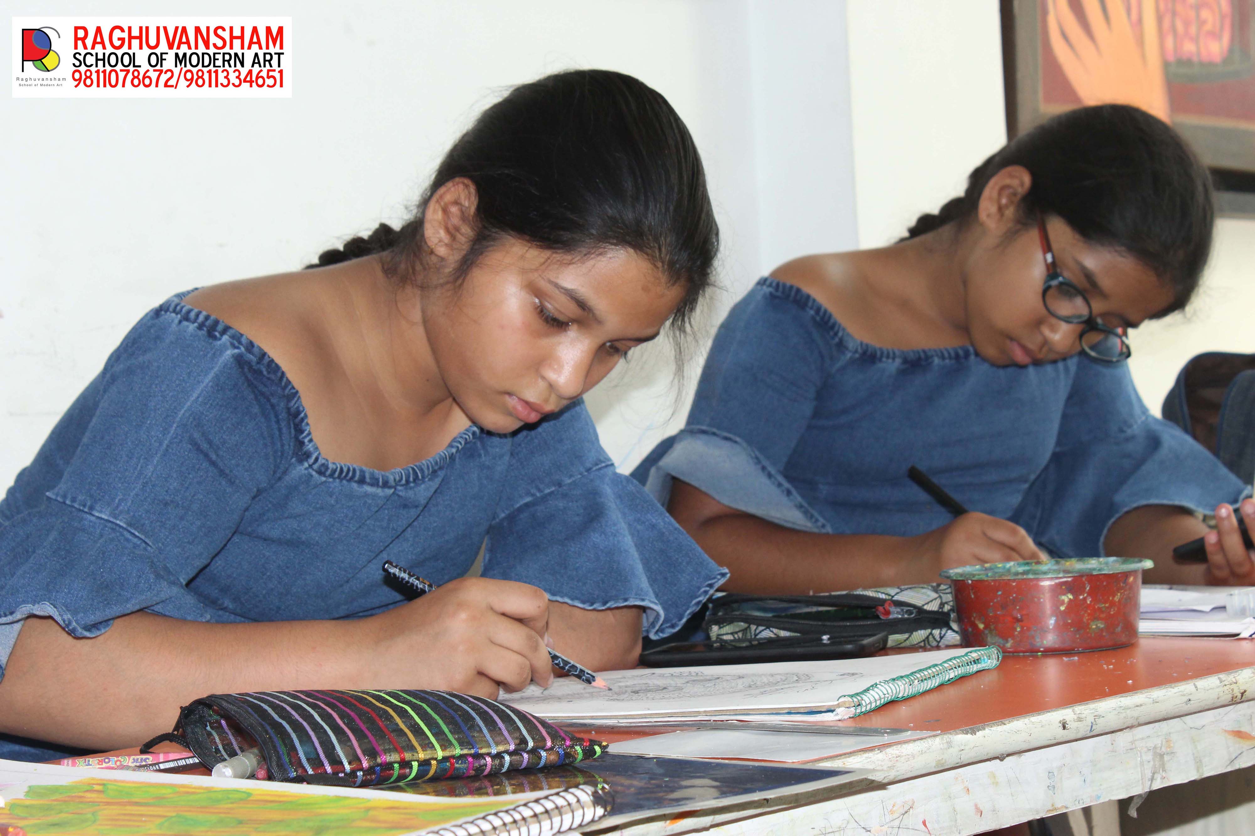drawing coaching at raghuvansham school of modern art